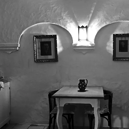 B B ゲストハウス 3*